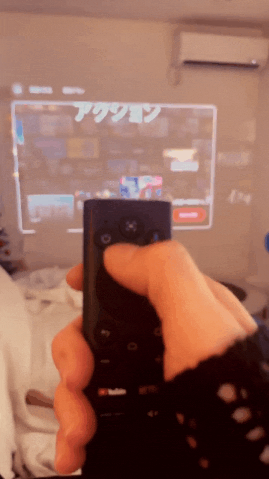 プロジェクター　リモコン　オフ